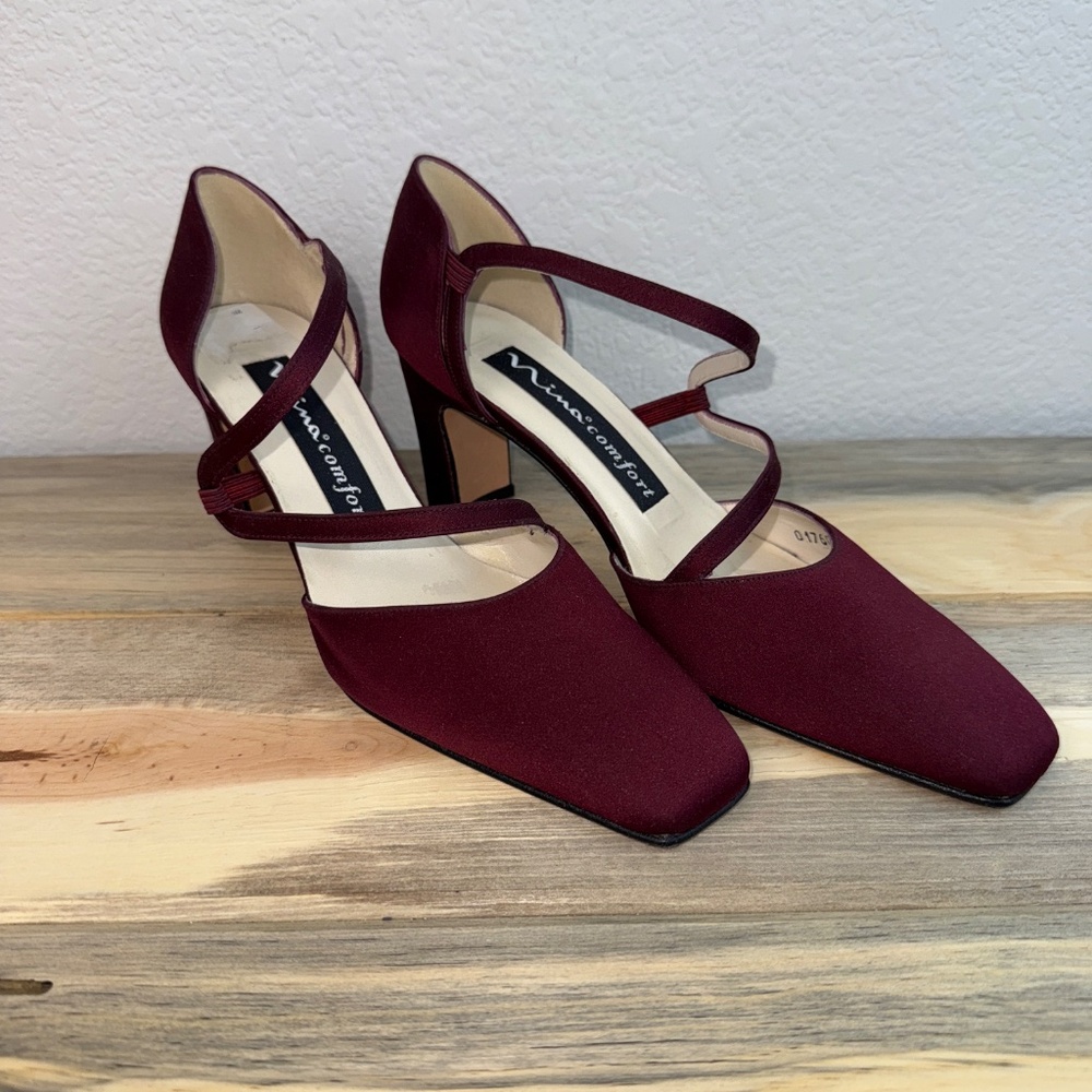 Nina Burgundy Silk Dress Shoe 7 M - Picture 4 of 12